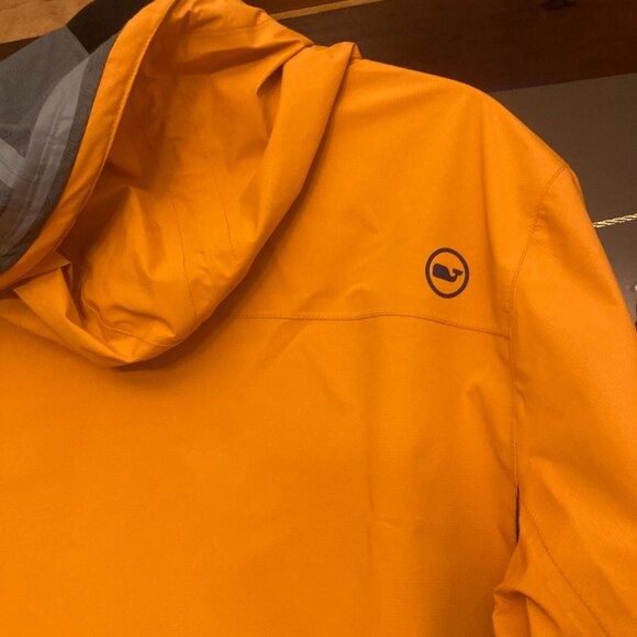 Men’s Medium Vineyard Vines On-The-Go Packable Rain Shell – Orange - Picture 4 of 9